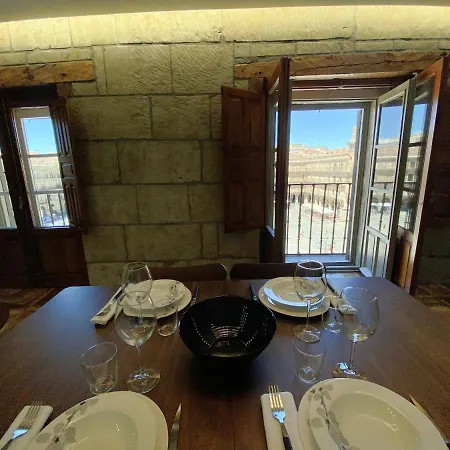 Plaza Mayor Apartment *